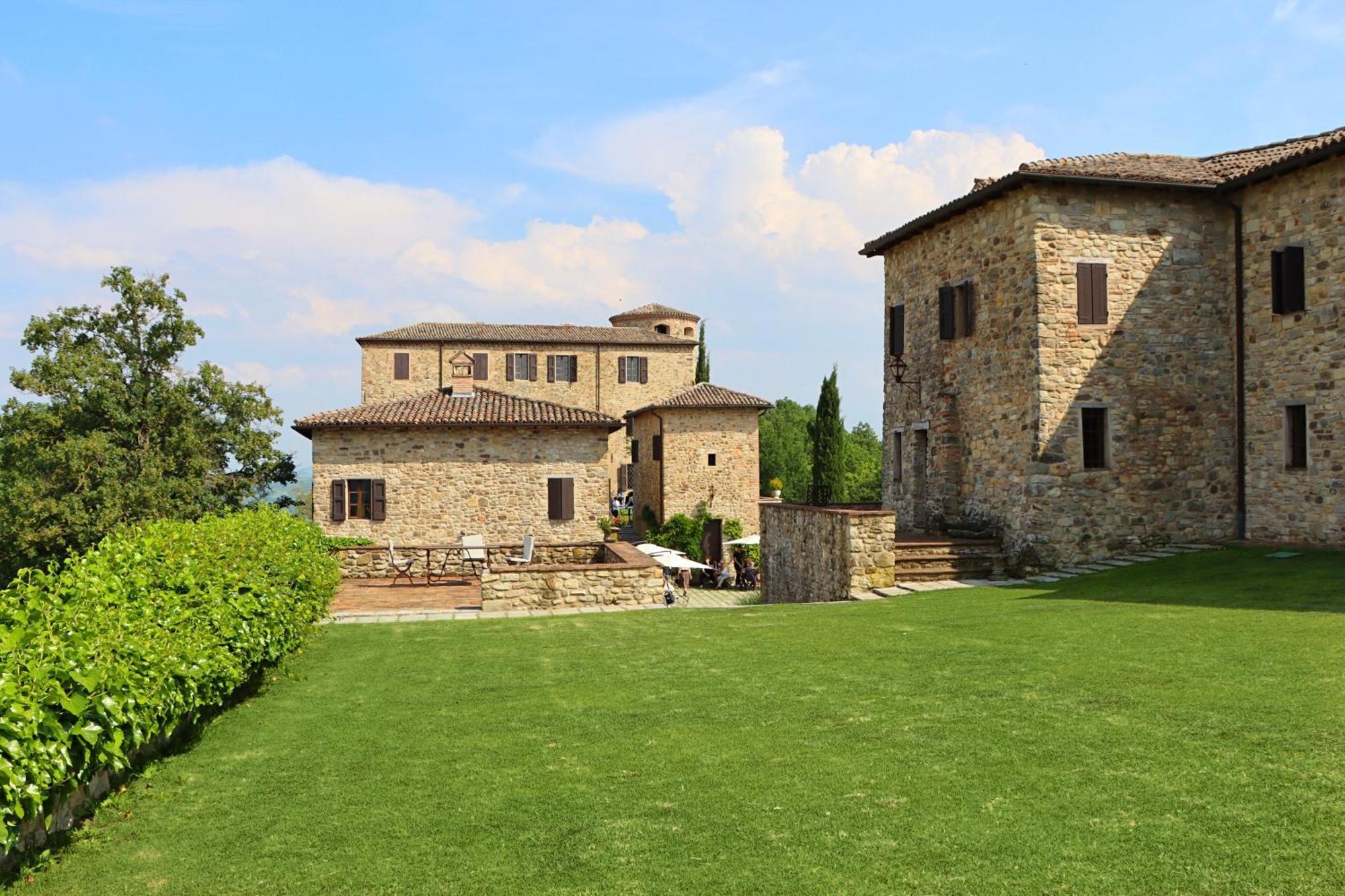 הוילה Castello Di Viano מראה חיצוני תמונה