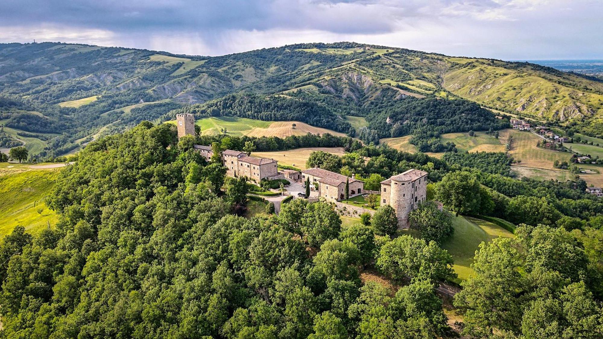 הוילה Castello Di Viano מראה חיצוני תמונה